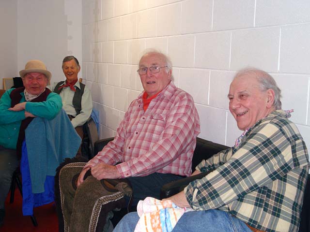 Another 'counceloring' session backstage - with Norrie, Charlie, John and David!